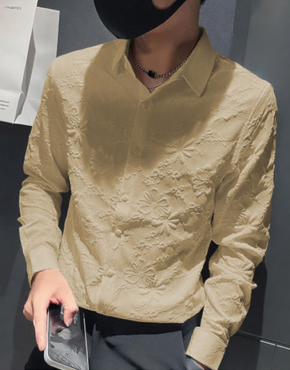 Men Regular Fit Solid Spread Collar Casual Shirt