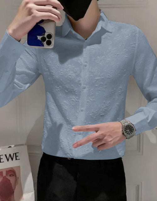 Men Regular Fit Solid Spread Collar Casual Shirt